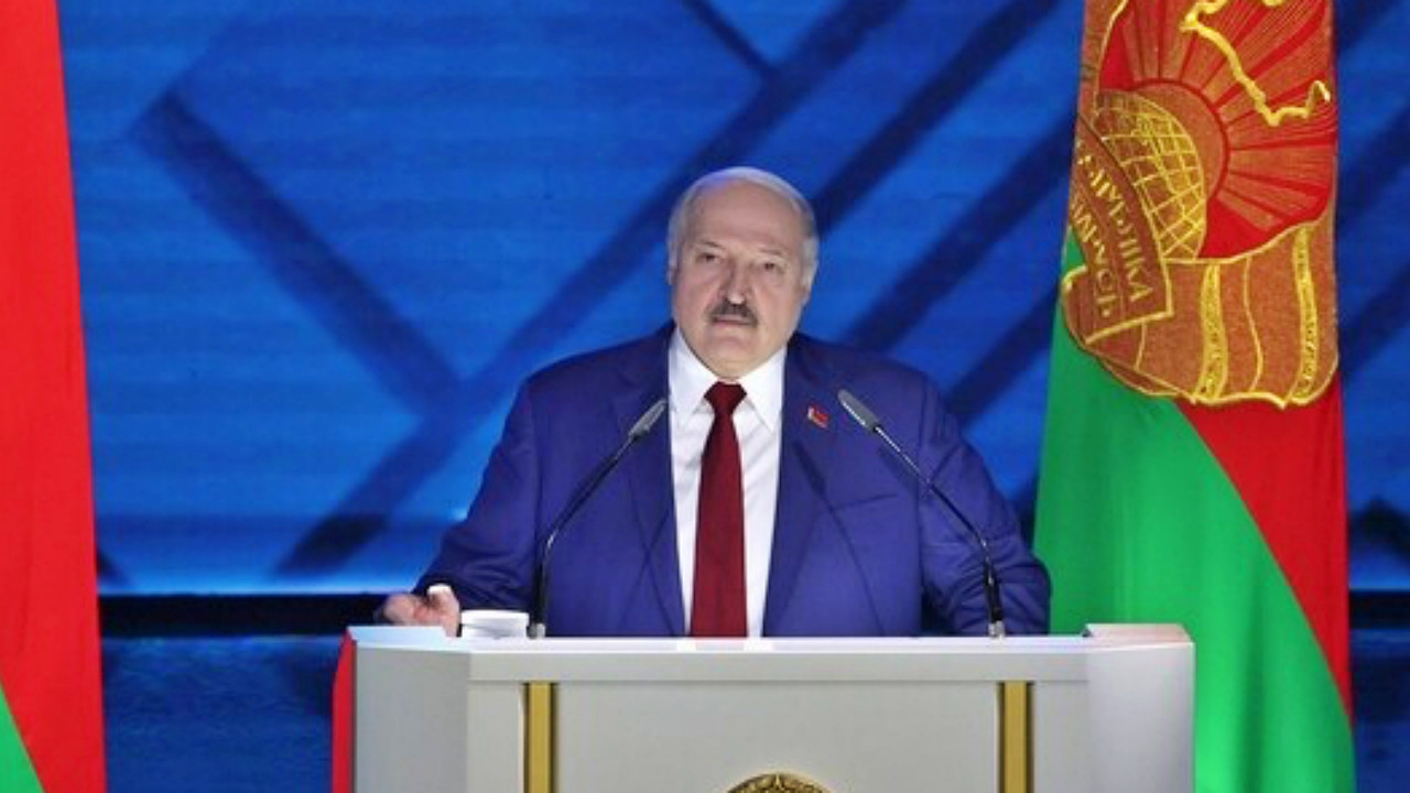 Belarus lideri: Yüzbinlerce Rus askeri ülkeme girip bizi korur!