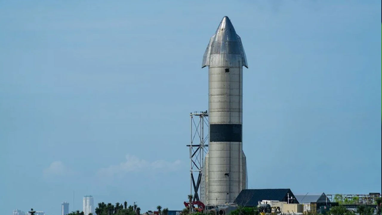 SpaceX’in roketinin fırlatılması bir kez daha ertelendi