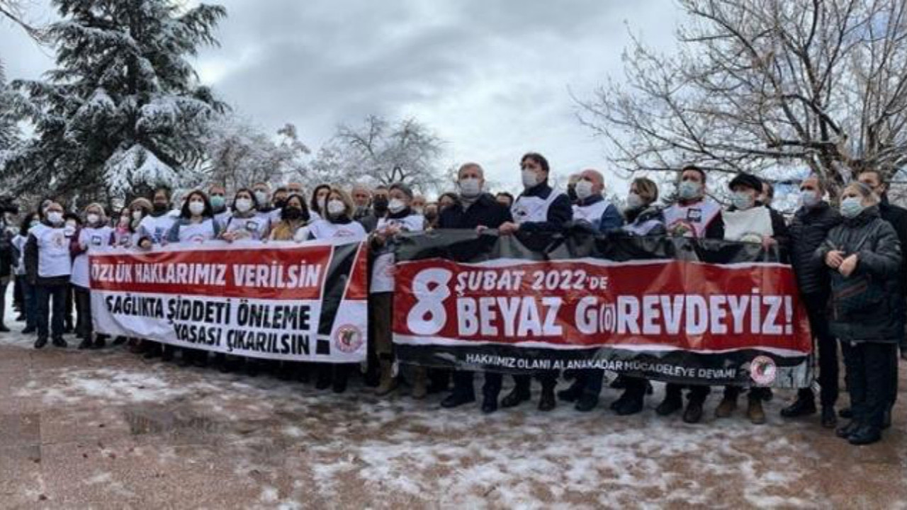Türkiye geneli bütün doktorlar yarın grev yapacak! Sadece acil ve riskli hastalara hizmet verilecek!