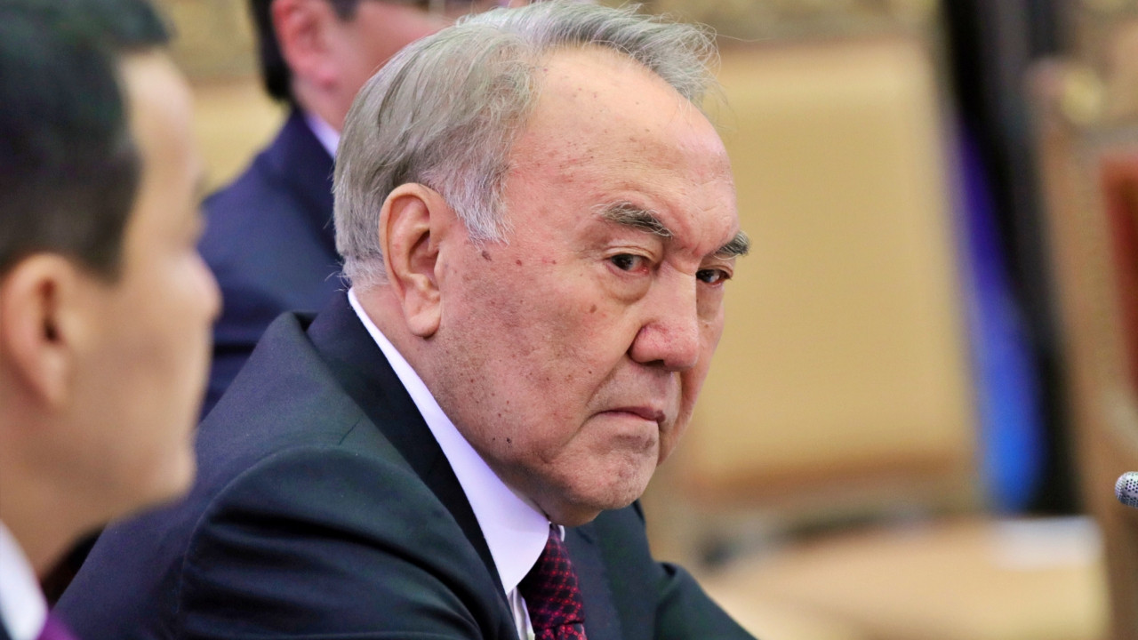 Kazakistan’da Nursultan Nazarbayev’in siyasi yetkileri iptal edildi!
