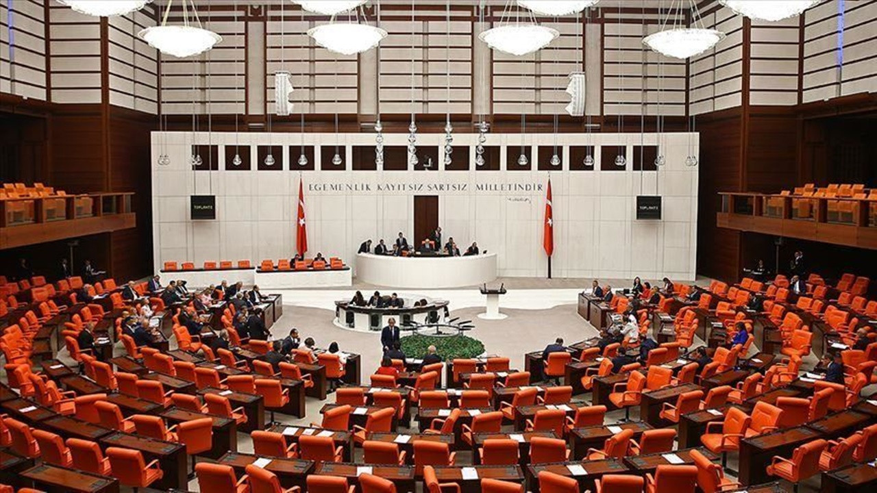 Meclis'te yeni hafta mesaisi: HDP'li Semra Güzel'in dokunulmazlığının kaldırılması oylanacak