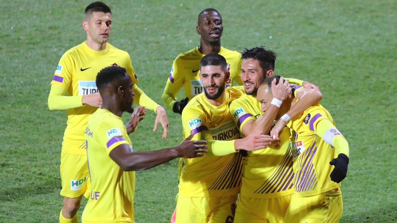 Eyüpspor Süper Lig'e çıkar mı? Eflatun-Sarılılar Bandırmaspor'u 2-0 mağlup etti