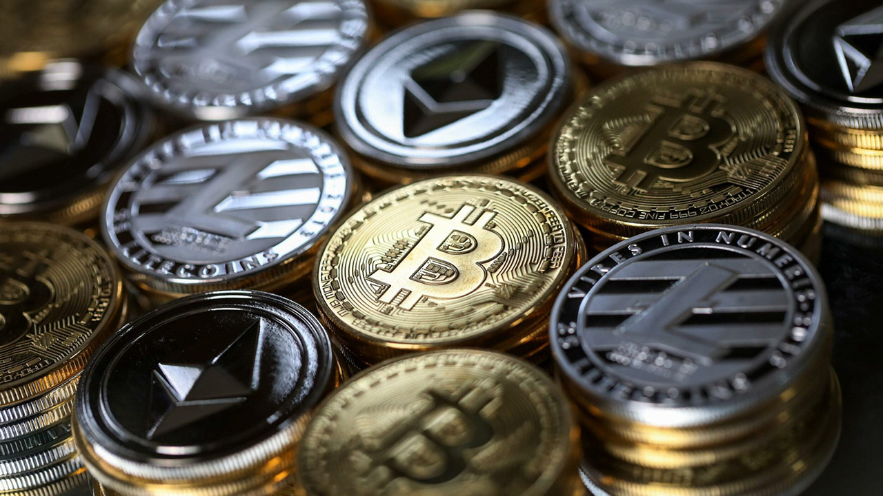 Ukrayna ile Rusya krizi kripto piyasasını vurdu! İşte 23 Şubat Bitcoin ve Ethereum yeni fiyatı!
