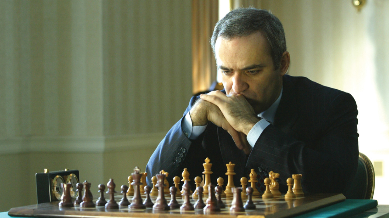 Gary Kasparov, Ukrayna'nın askeri olarak derhal desteklenmesini istedi