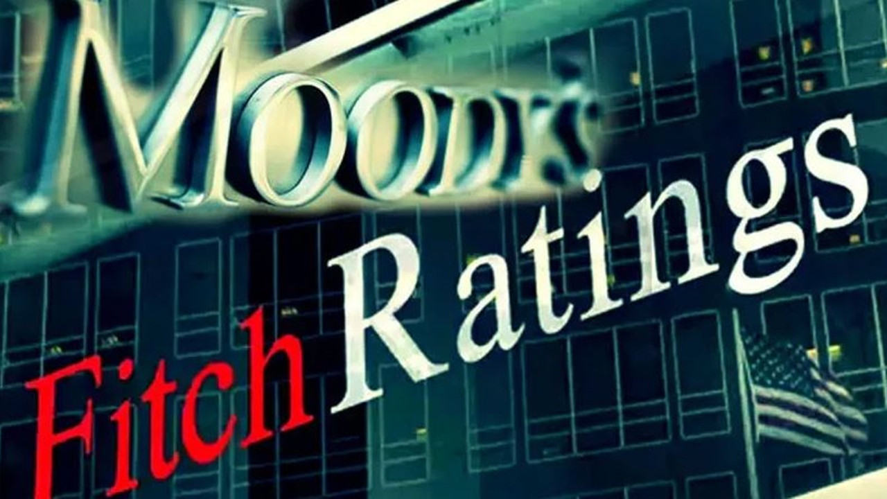 Moody's ve Fitch Ratings Rusya'nın kredi notunu düşürdü