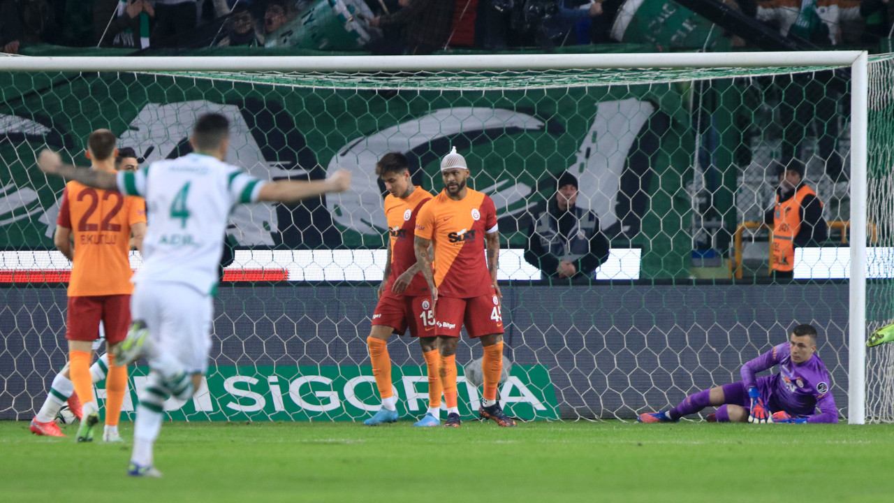 Konyaspor evinde Galatasaray'ın işini 20 dakikada bitirdi, 4 maç sonra 3 puanı gördü