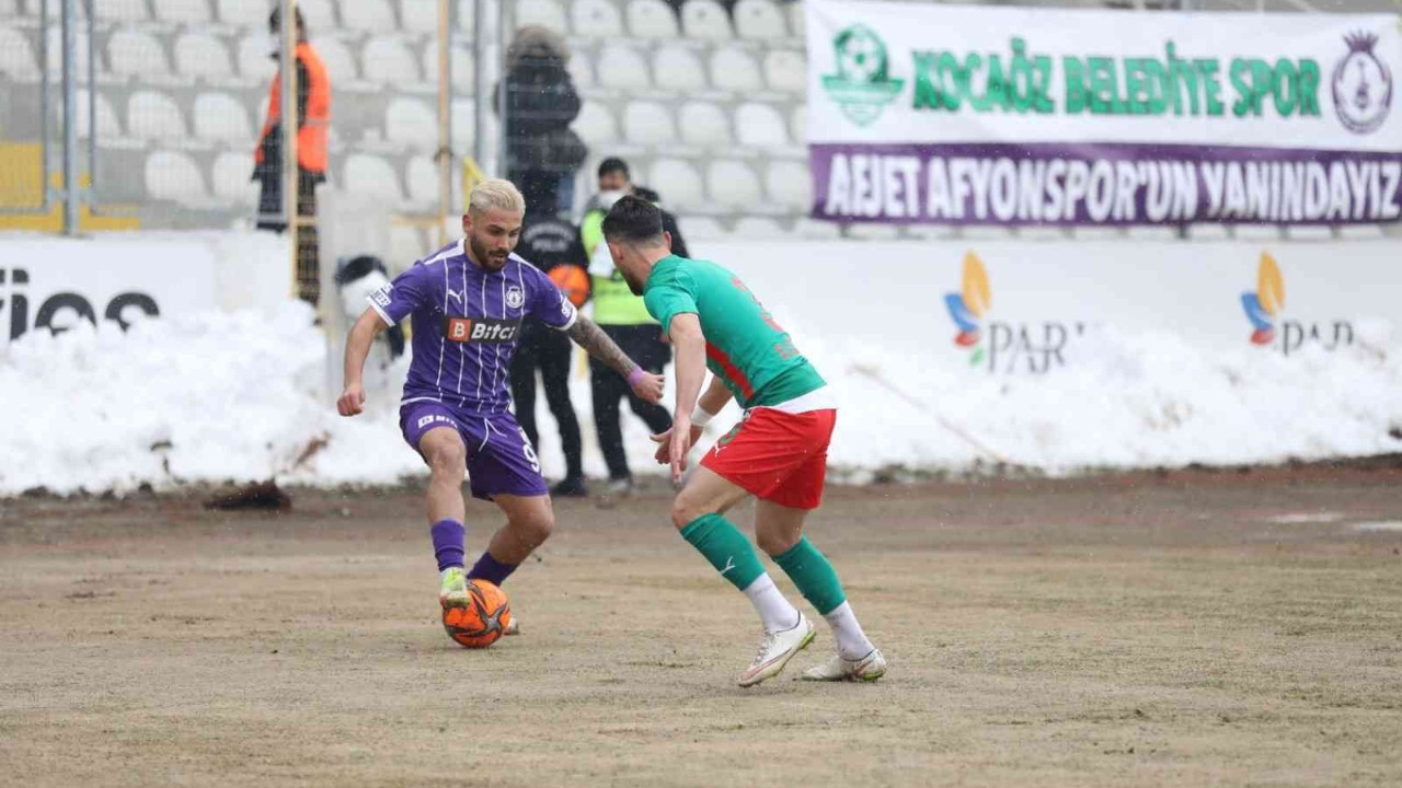 Afjet Afyonspor evinde Diyarbekirspor engelini 2. yarıda bulduğu gollerle geçti