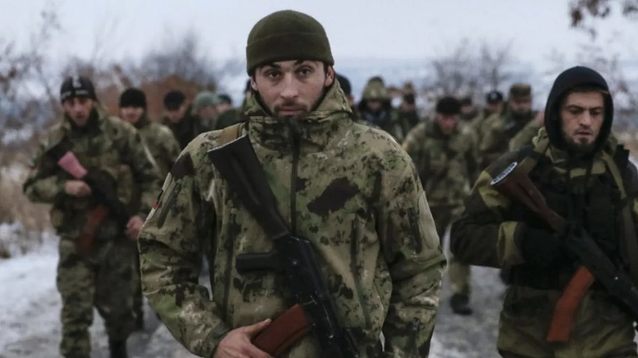 Ukrayna'daki Çeçen askerler hastaları rehin aldı, hastaneye mayın döşedi