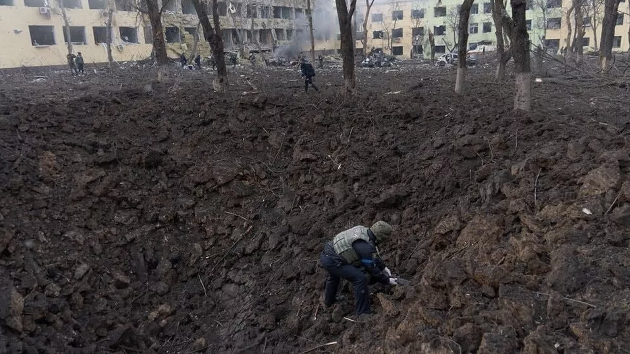 Rusya'dan korkunç haberler geliyor! Cansız bedenleri toplu mezara gömdüler