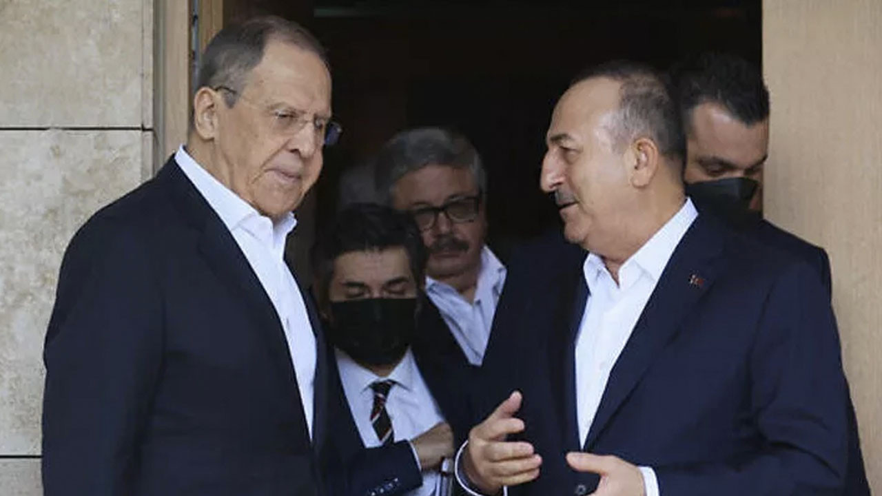 Dışişleri Bakanı Çavuşoğlu, Lavrov ile görüşüyor