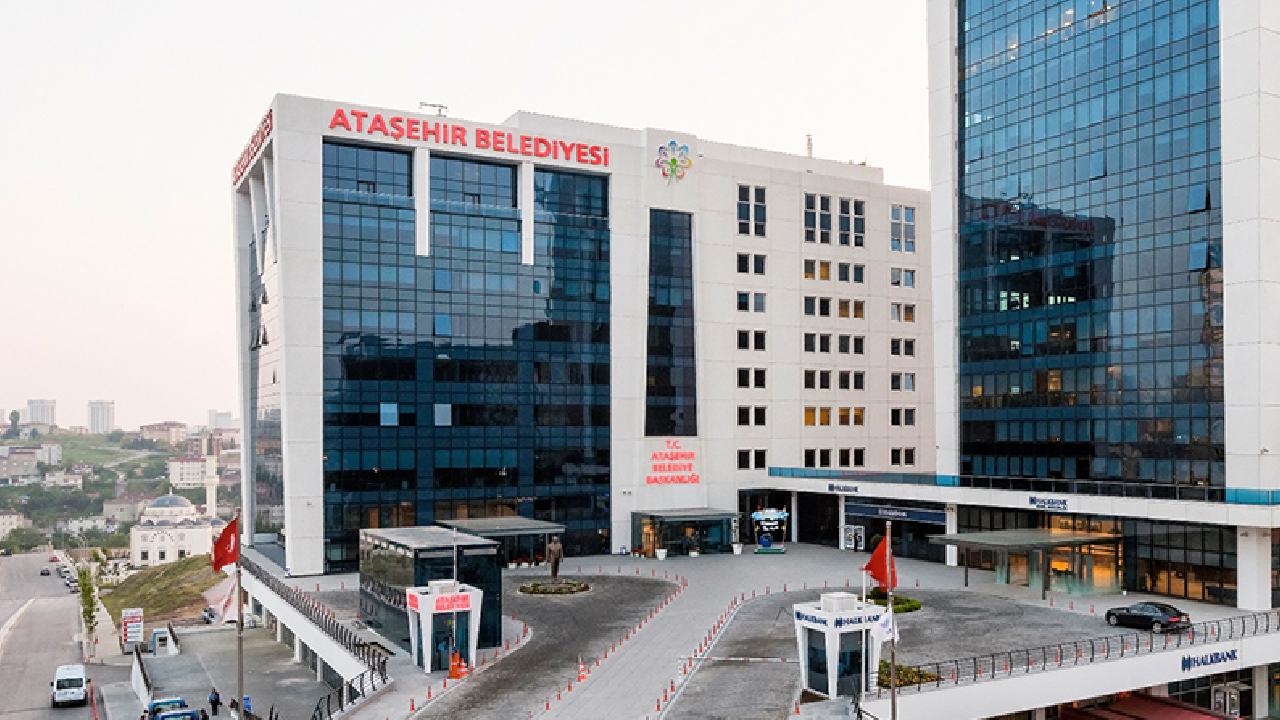 Ataşehir Belediye Başkan Yardımcısı Cenan Arslan görevden uzaklaştırıldı