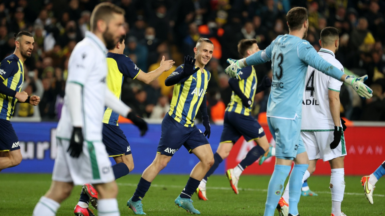 Fenerbahçe'nin ikincilik hayalleri yeşerdi, Konyaspor'u Pelkas devirdi