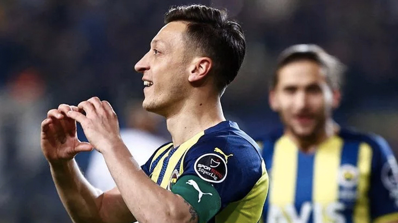 Kadro dışı kalan Mesut Özil'den ilk açıklama: "Aslolan Fenerbahçe’dir"