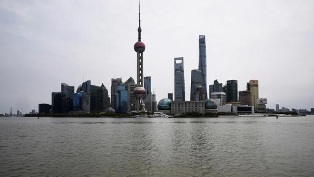 Çin'de koronavirüs karantinaları yeniden başladı: Şanghay'da iki yaka 5'er gün kapanıyor