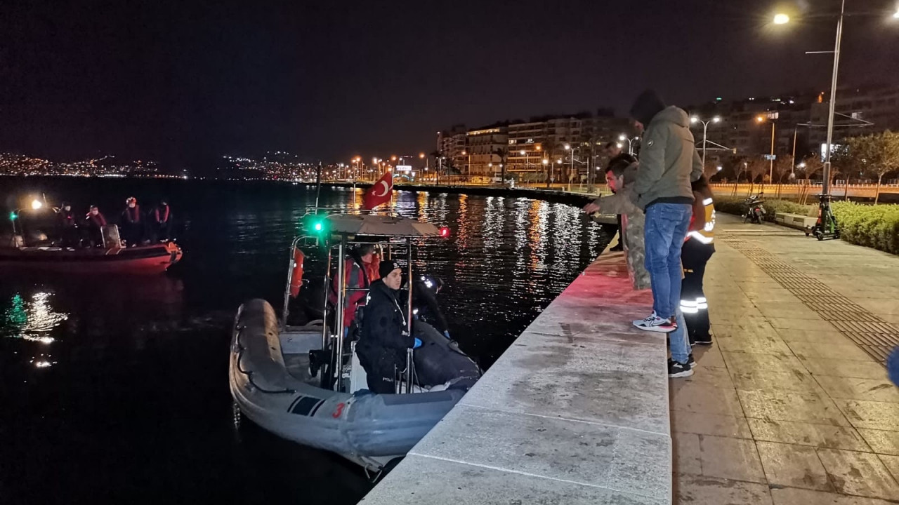 İzmir'de esrarengiz ölüm: Denizde erkek cesedi bulundu!