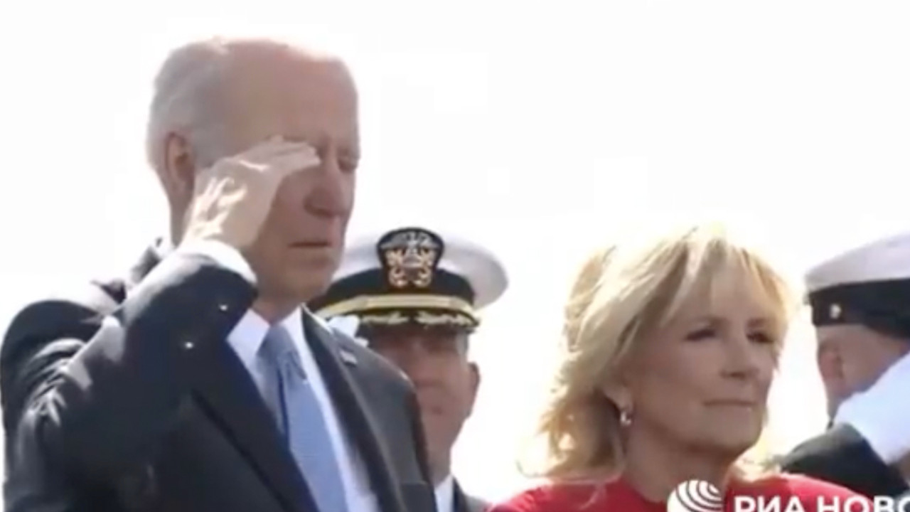 Törene damga vuran anlar: ABD Başkanı Biden uyuyakaldı
