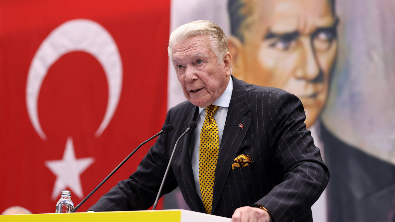 Uğur Dündar, Fenerbahçe Yüksek Divan Kurulu'nun yeni başkanı oldu