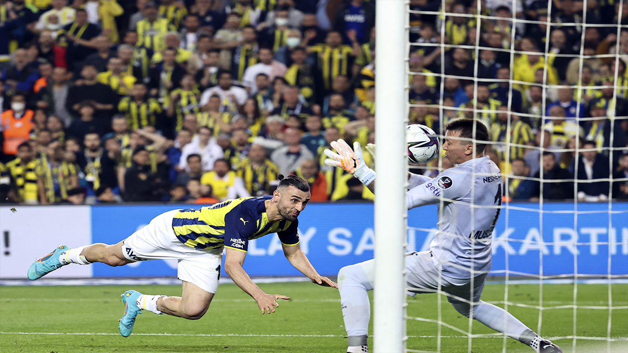 Fenerbahçe derbide kazanmayı bildi! | Fenerbahçe 2-0 Galatasaray