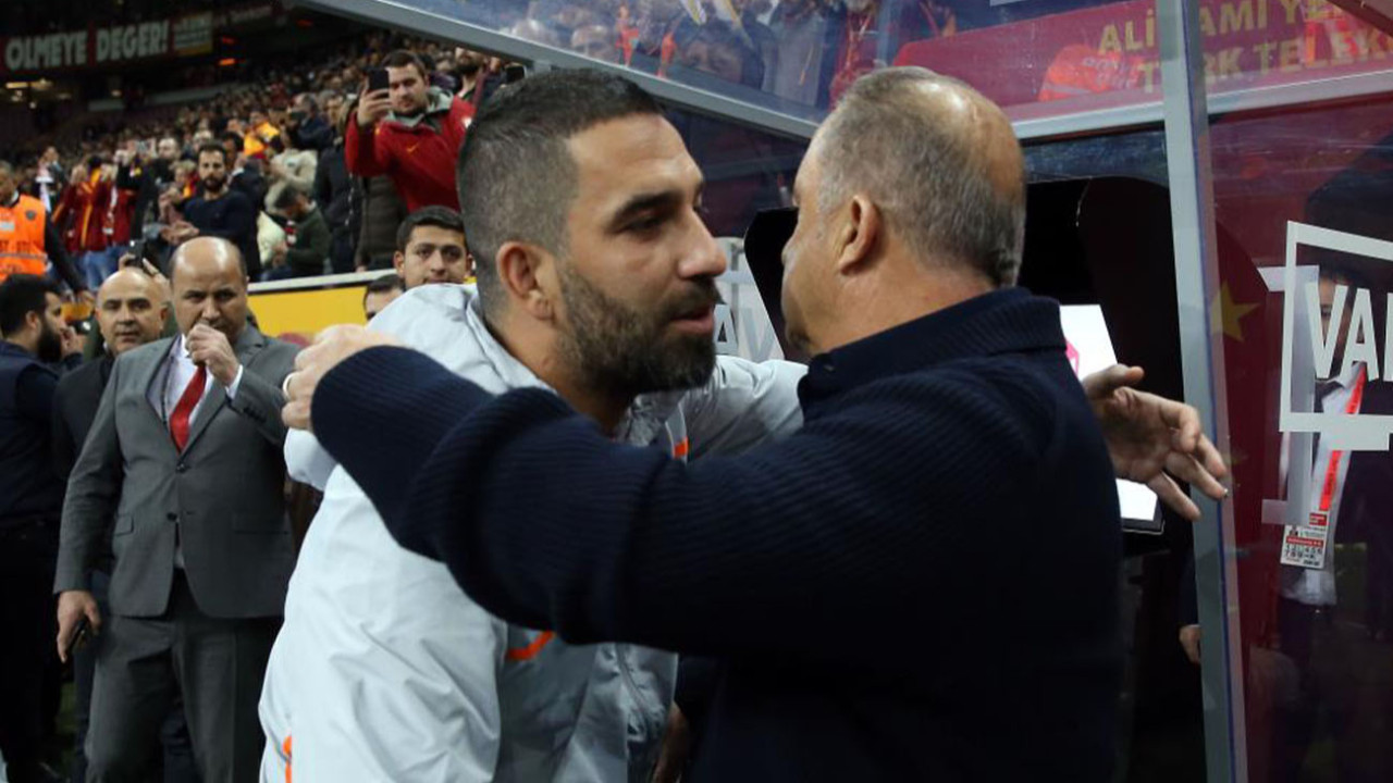 Galatasaray'ın kaptanı Arda Turan teknik direktör oluyor