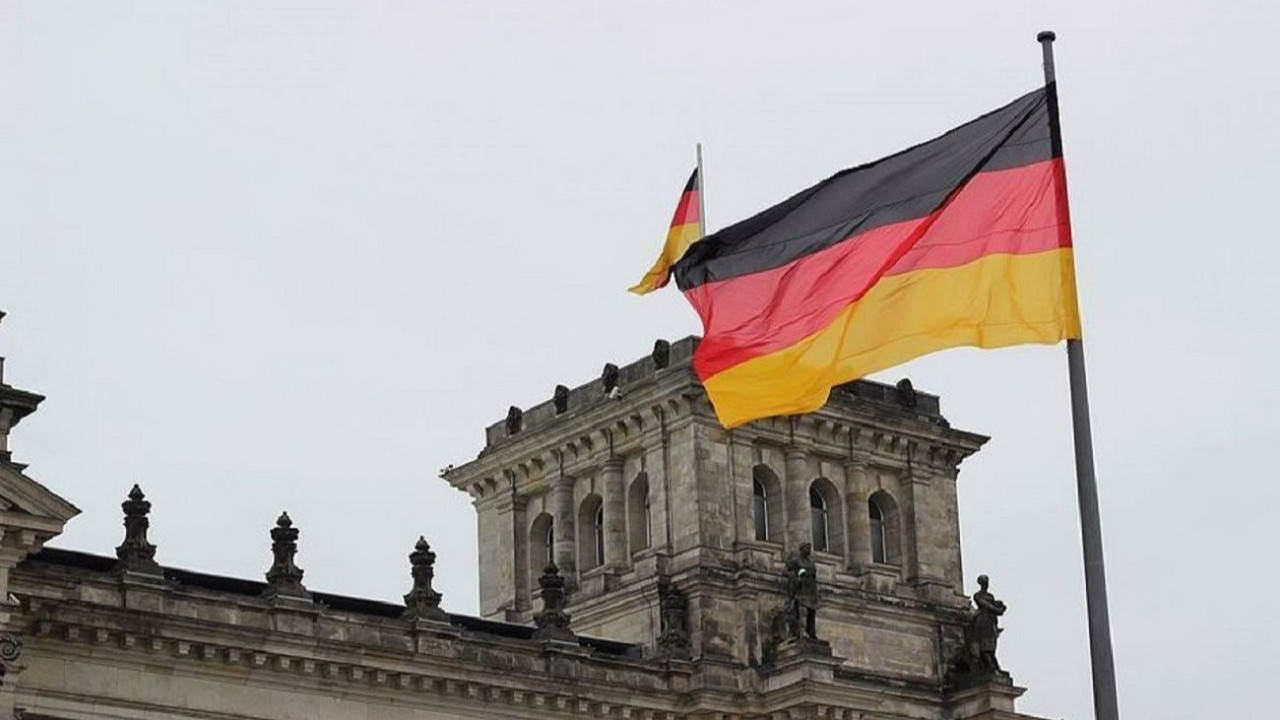 Almanya 4 bin euro maaşla yurt dışından işçi alacak... İşte istenen meslekler