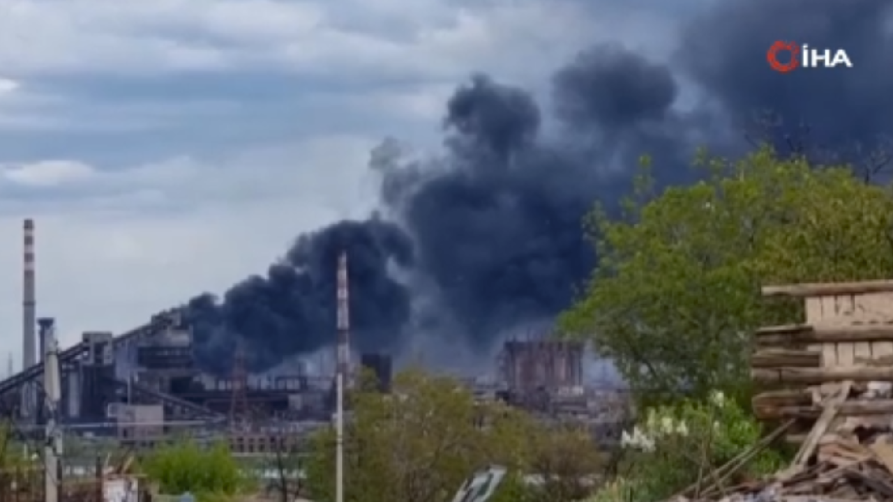 Azov Taburu direniyor, Rusya Azovstal fabrikasını vurmaya devam ediyor