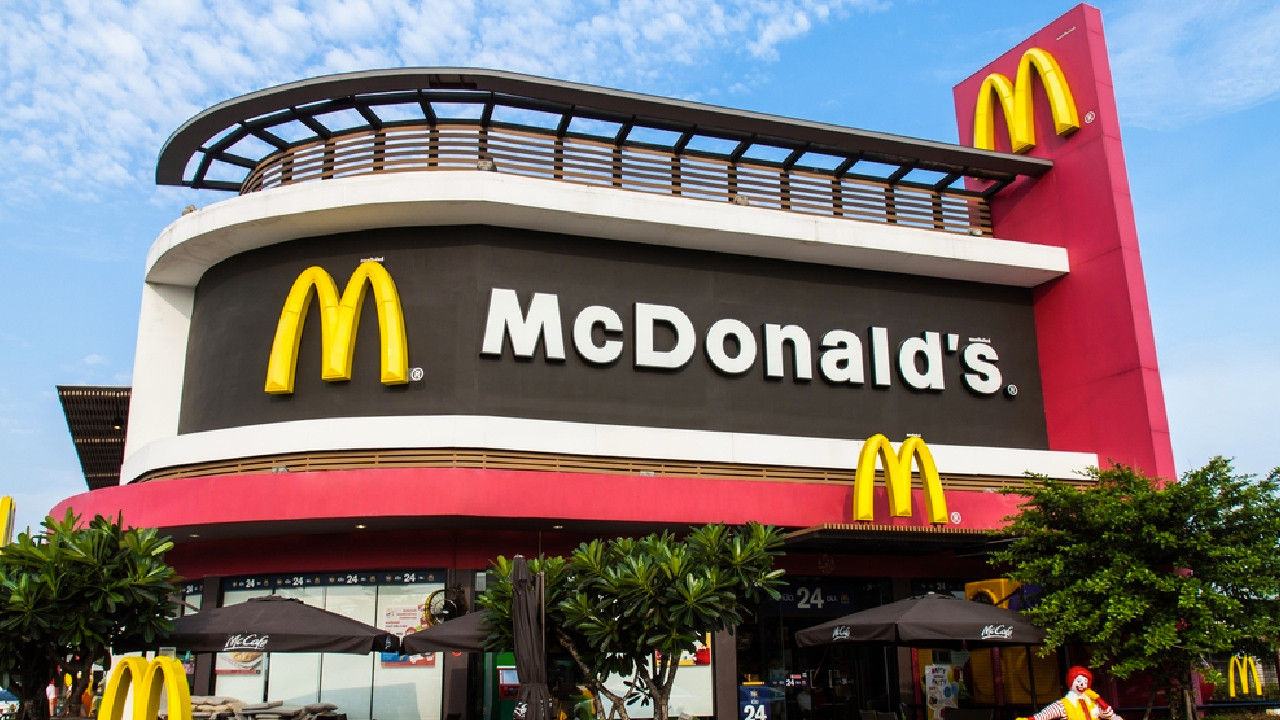Anadolu Grubu, McDonald's Türkiye'yi 54 milyon dolara Katarlılara sattı
