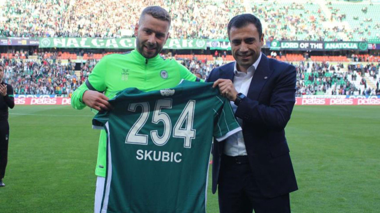 Başarılı futbolcu Nejc Skubic, Konyaspor formasıyla 254. maçında! Özel plaket verildi