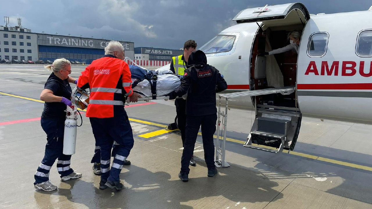 Çekya'da staj yapan Türk öğrenci rahatsızlandı! Sağlık Bakanlığı ambulans uçak gönderdi