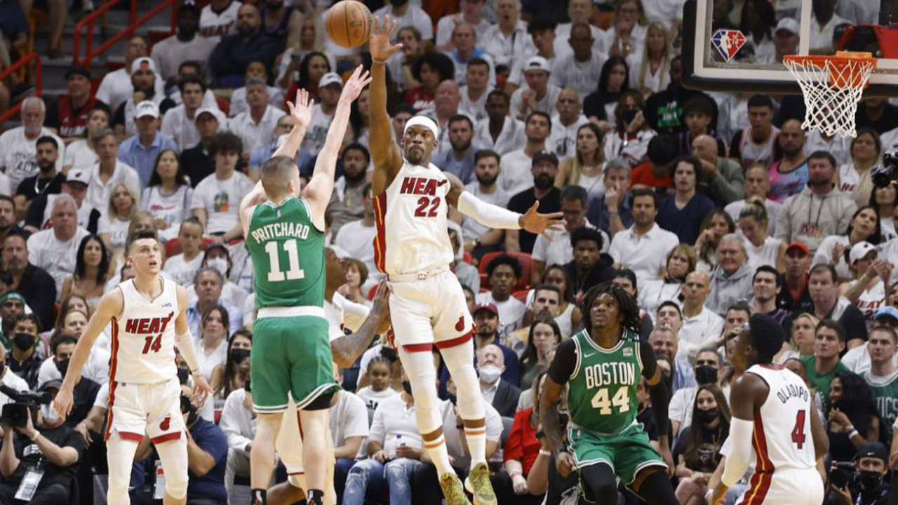 NBA Doğu Konferansı finalinin ilk maçını Miami Heat kazandı