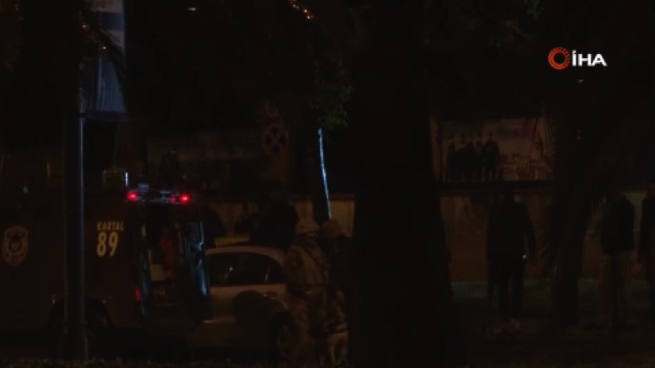 İstanbul Emniyet Müdürlüğü önünde alarm! Silahlı şahıs ekipleri harekete geçirdi