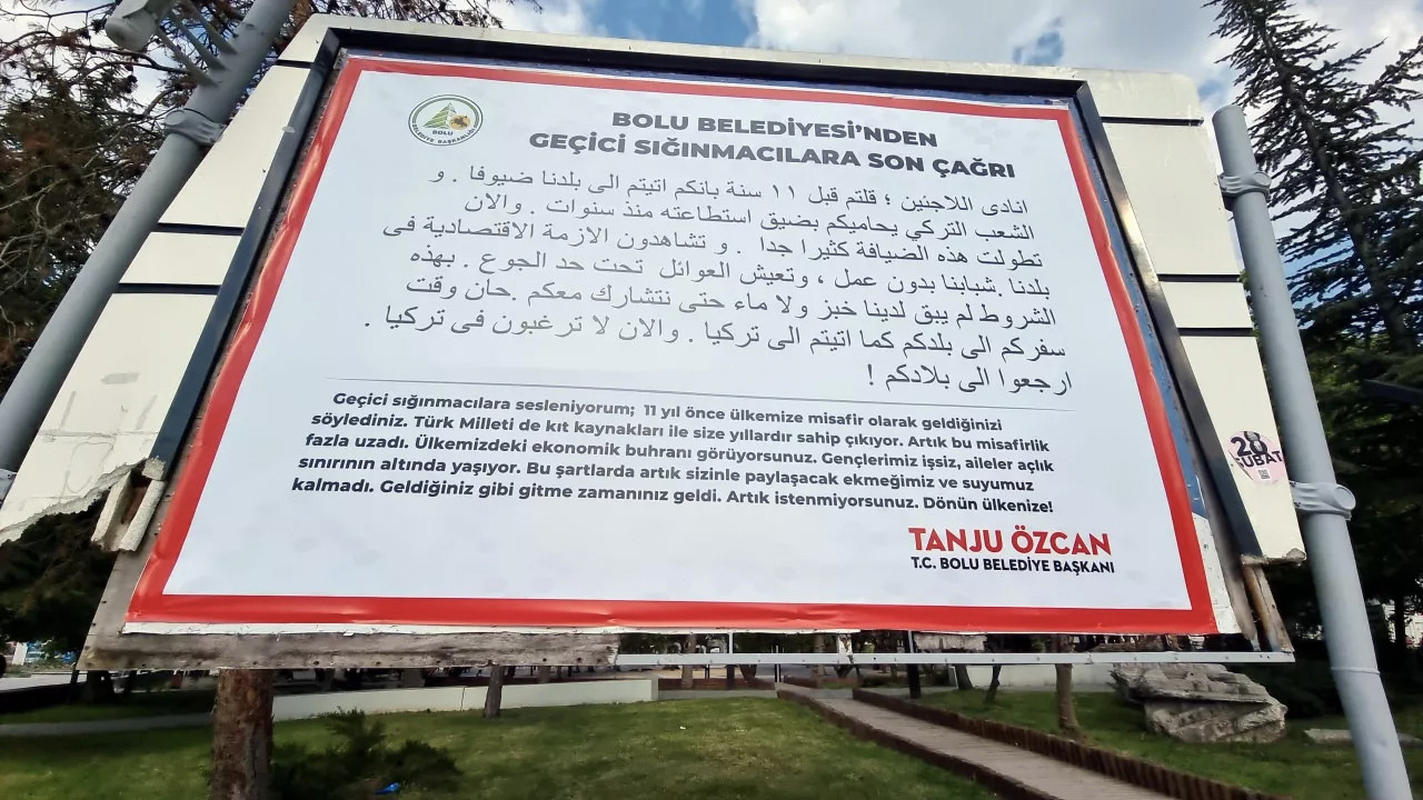 Bolu Belediyesi Başkanı Özcan'ın sığınmacılara yönelik astırdığı skandal ilan kaldırıldı