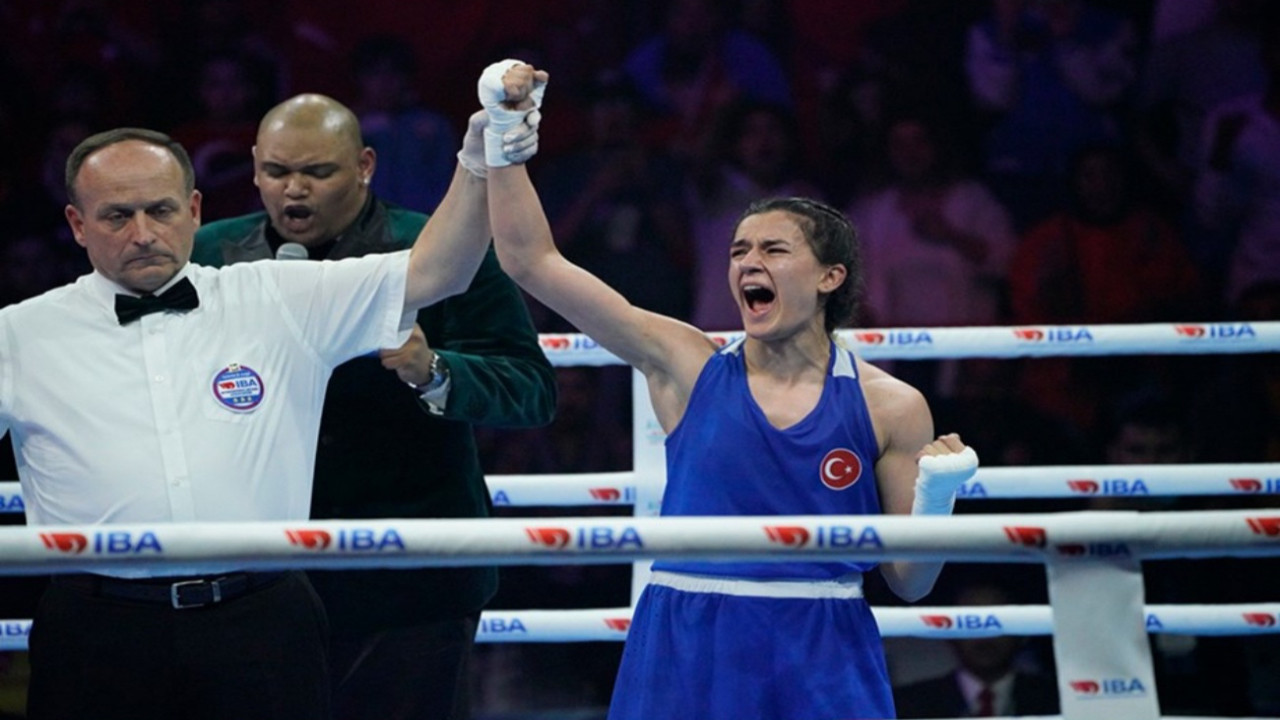 Milli boksör Hatice Akbaş, altın madalya kazandı