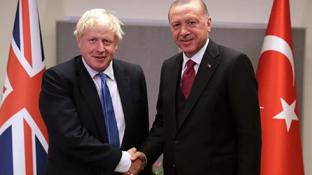 Cumhurbaşkanı Erdoğan, Johnson ile İsveç ve Finlandiya’nın NATO’ya üyelik talebini görüştü