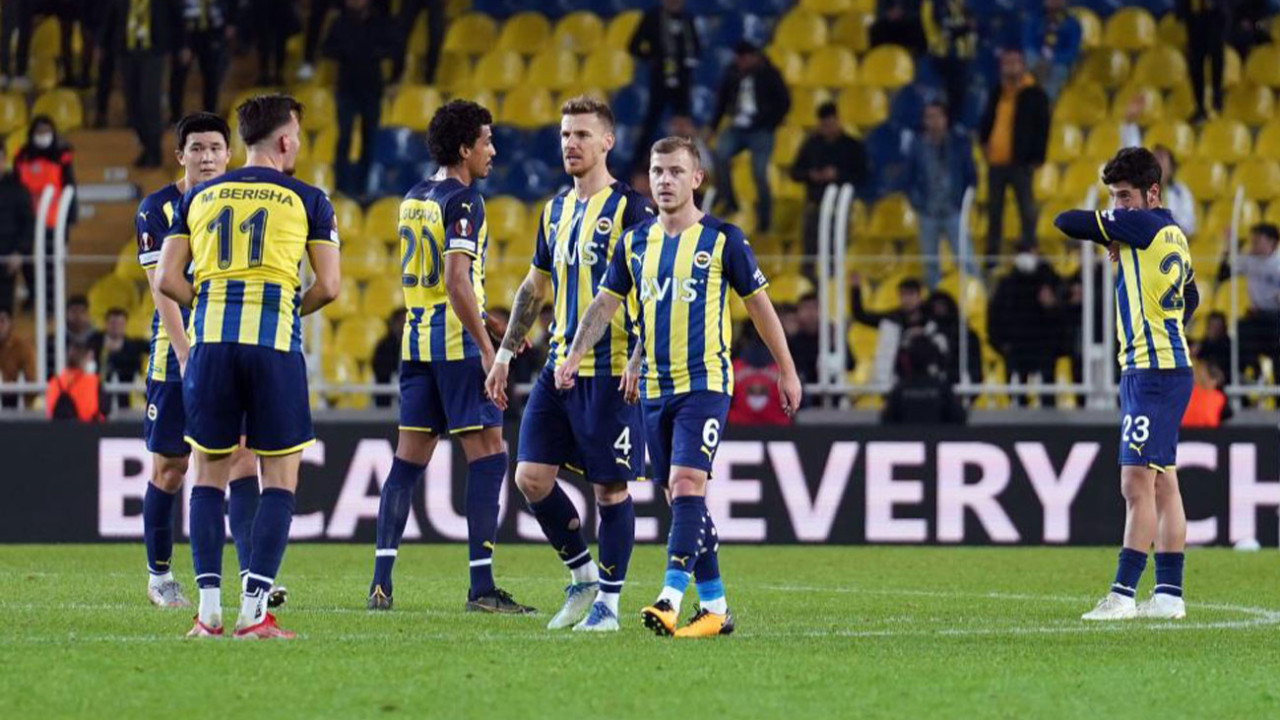 UEFA Avrupa Ligi'nde sezonun golü müthiş vole vuran Fenerbahçeli futbolcu Mergim Berisha'dan