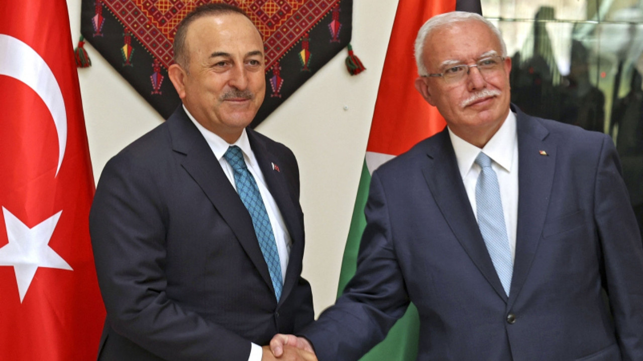 Bakan Çavuşoğlu: Filistin'e destek vermek bizim önceliğimiz olmaya devam edecek!