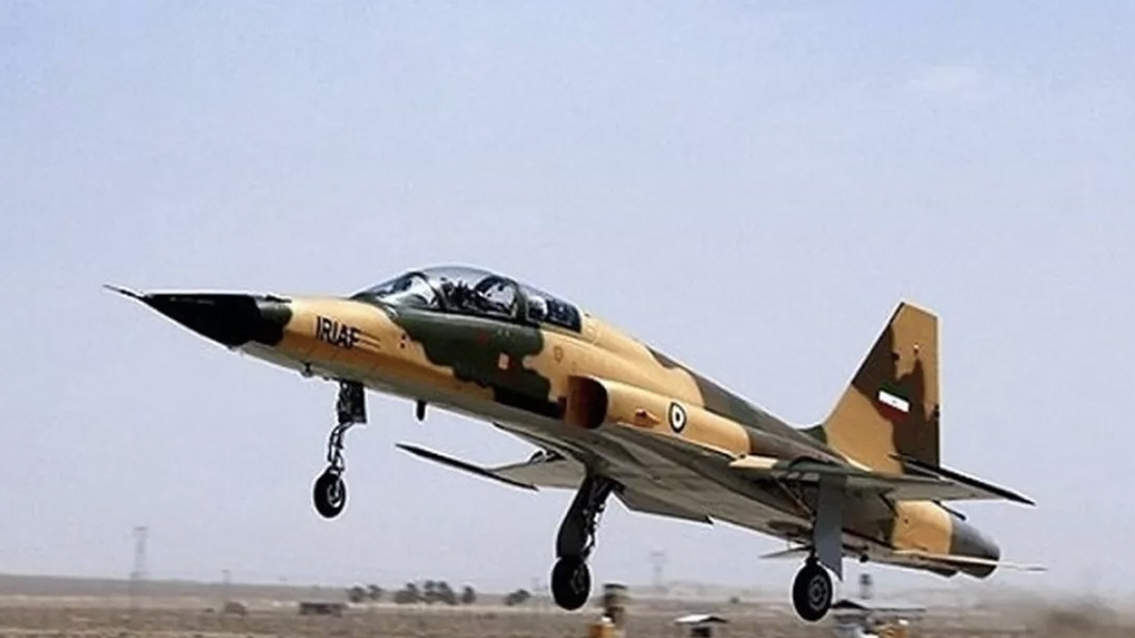 İran'da savaş uçağı düştü: 2 pilot hayatını kaybetti