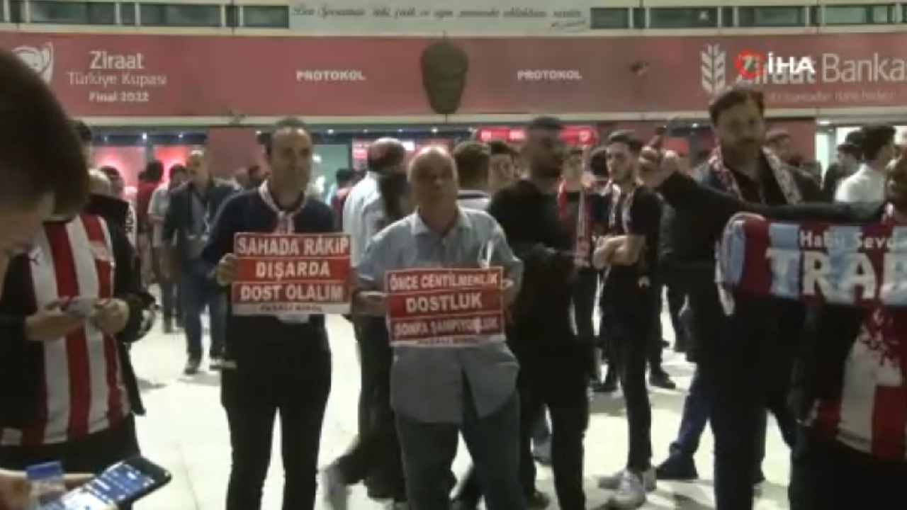 Sivassporlu taraftarların Türkiye Kupası sevinci