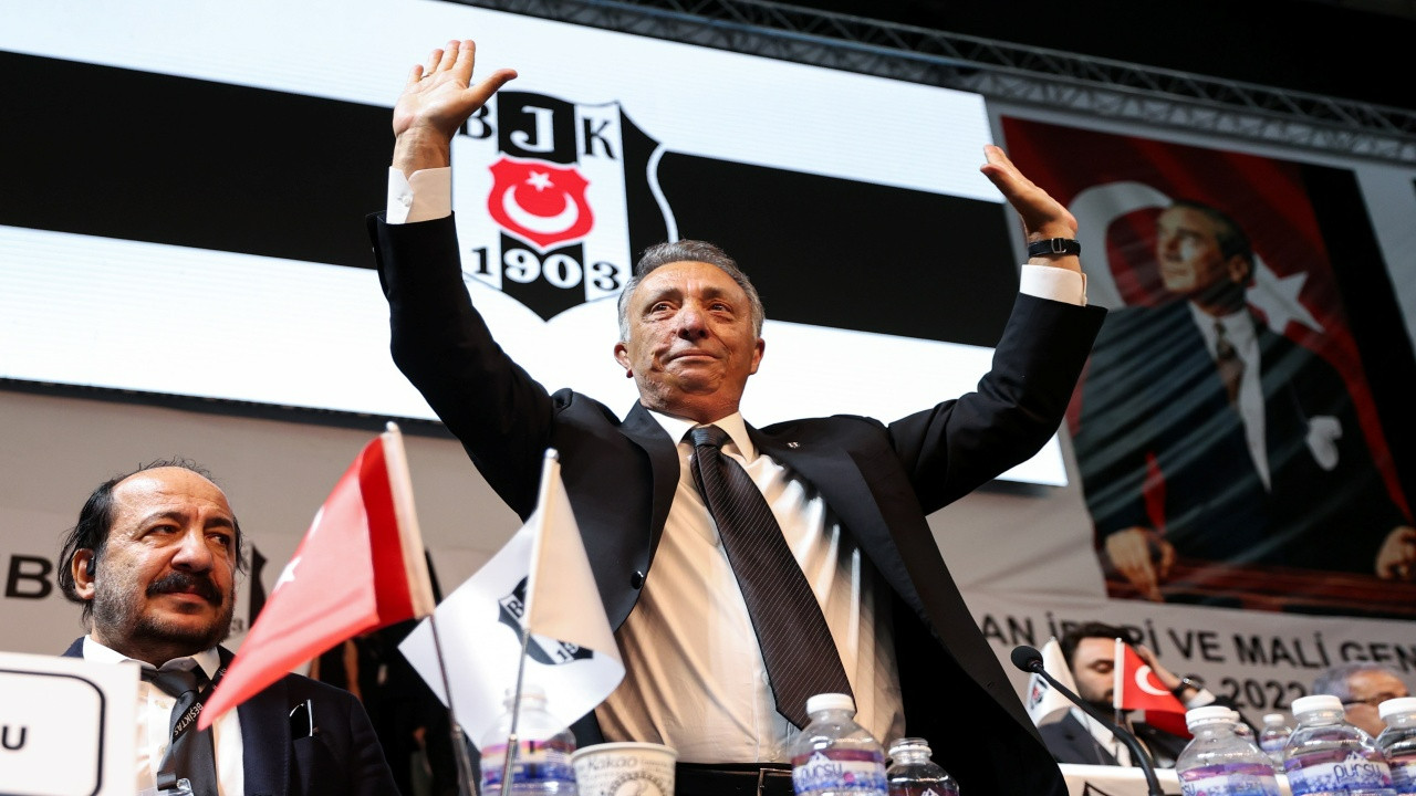 Beşiktaş'ın eski yöneticisi Çebi'yi eleştirdi: "Benden gizledi"