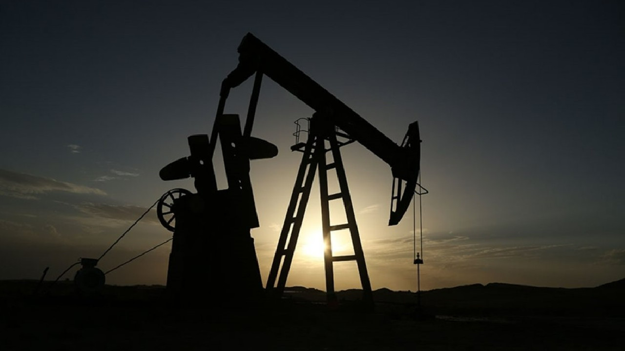 Petrol fiyatları sert düşüşe geçti: ABD için yapılan 'resesyon' yorumları etkili oldu