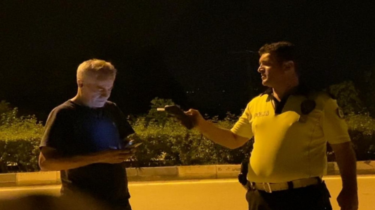 "Dur bir polis arkadaşı arayacağım" diyen alkollü sürücü, cezadan kaçamadı