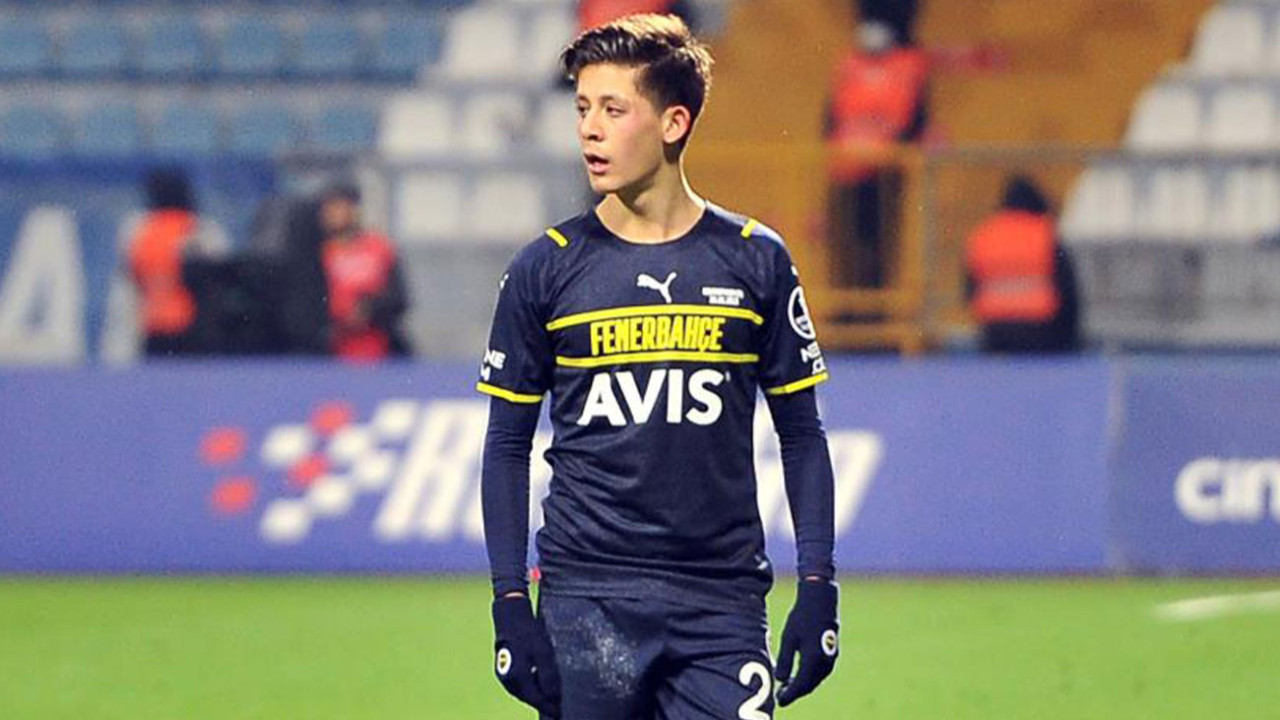 Dünya devi PSG, Fenerbahçe'nin genç yıldızı Arda Güler'i transfer etmek istiyor