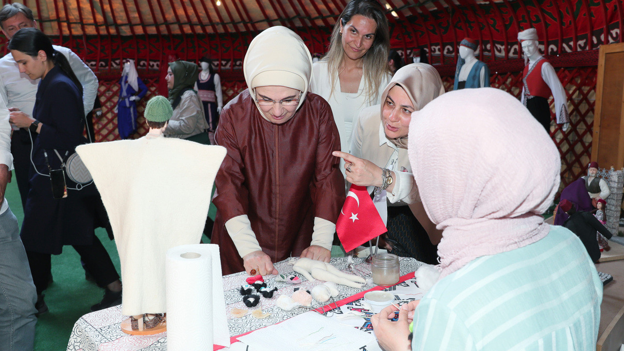Emine Erdoğan Etnospor Kültür Festivali'ni ziyaret etti