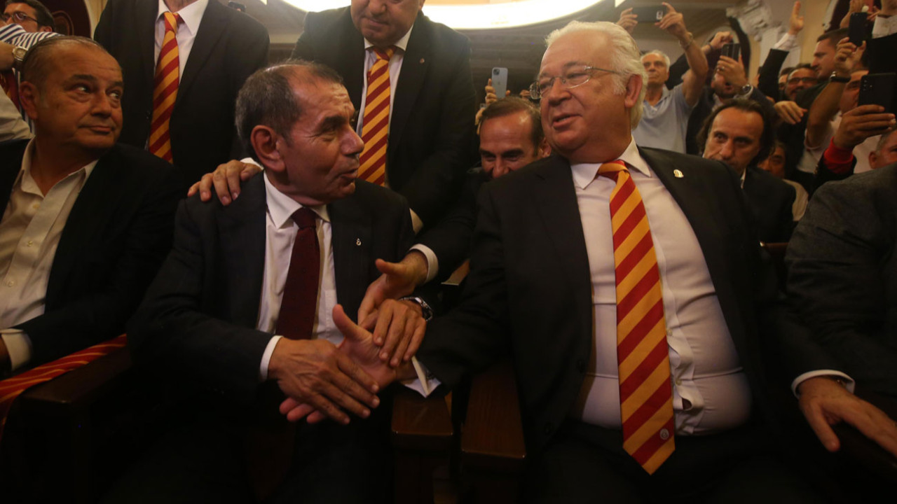 Galatasaray Kulübü Olağanüstü Seçimli Genel Kurulu’nda Dursun Özbek başkan seçildi