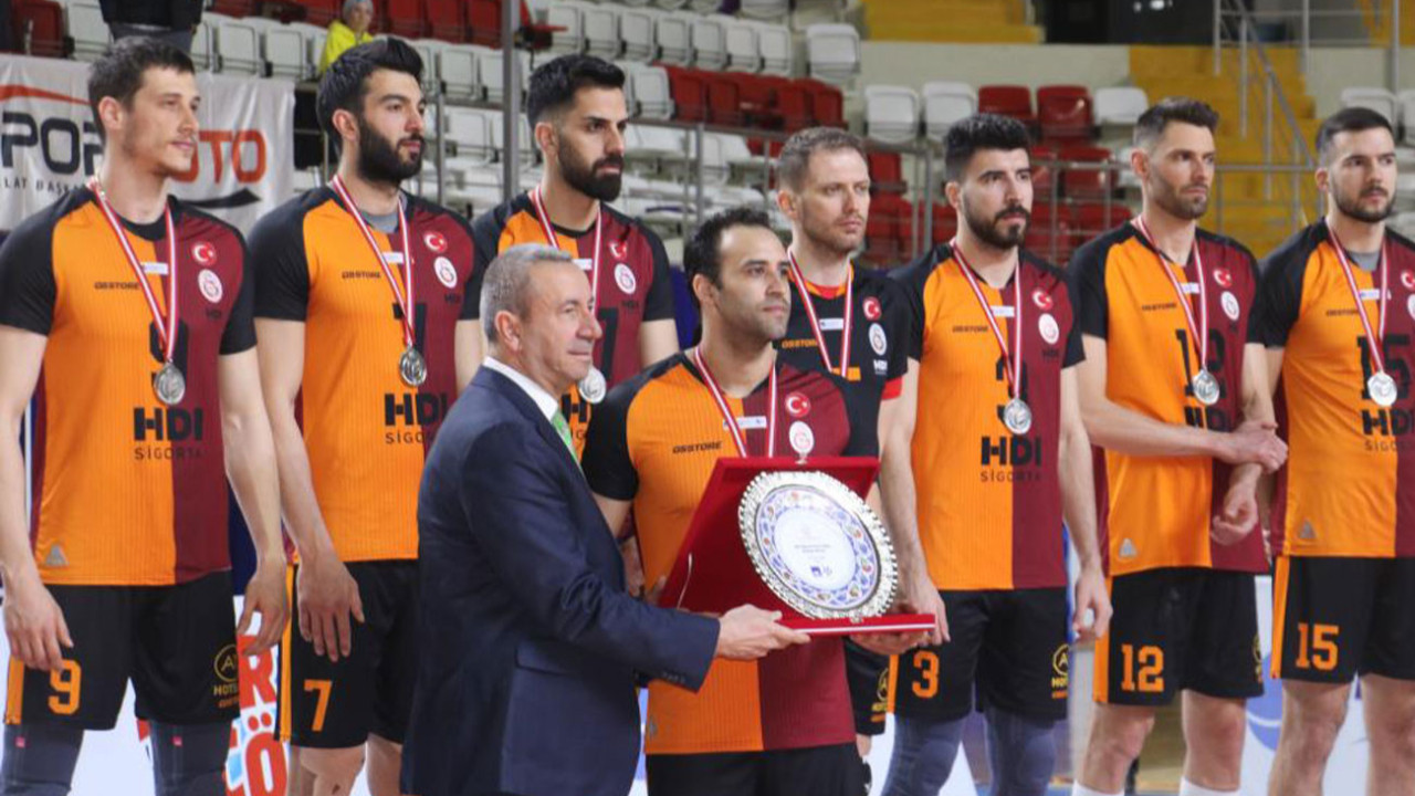 Galatasaray HDI Sigorta Erkek Voleybol Takımı'nın yeni başantrenörü Umut Çakır oldu