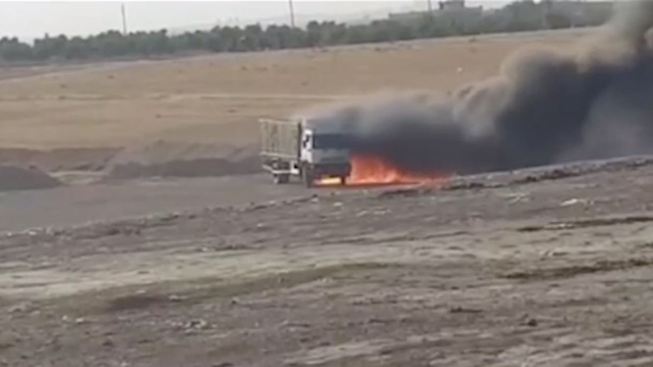 Fırat Kalkanı Harekat bölgesinde bomba yüklü kamyon imha edildi!