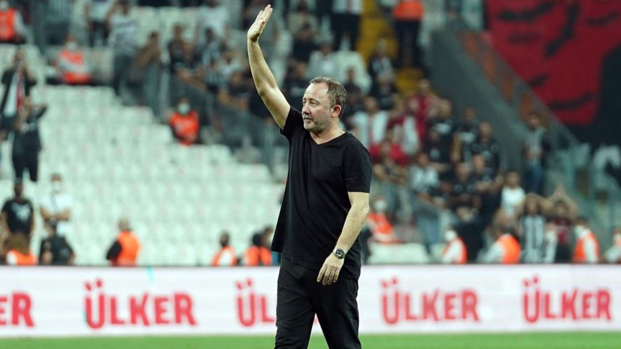 Beşiktaş ile geçtiğimiz sezon yollarını ayıran Sergen Yalçın yorumculuğa geri dönüyor