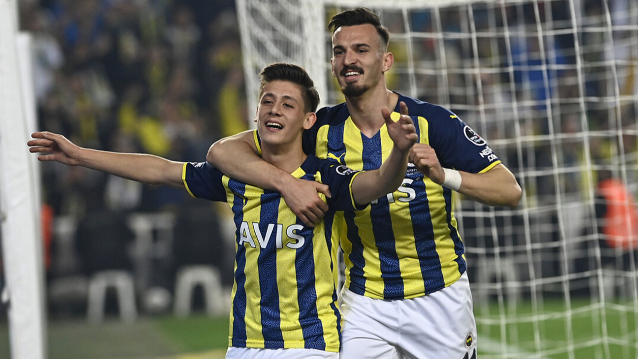 Dünya sıralamasında ilk 4'te! Fenerbahçe'nin genç yıldızı Arda Güler'in piyasa değeri uçuşa geçti