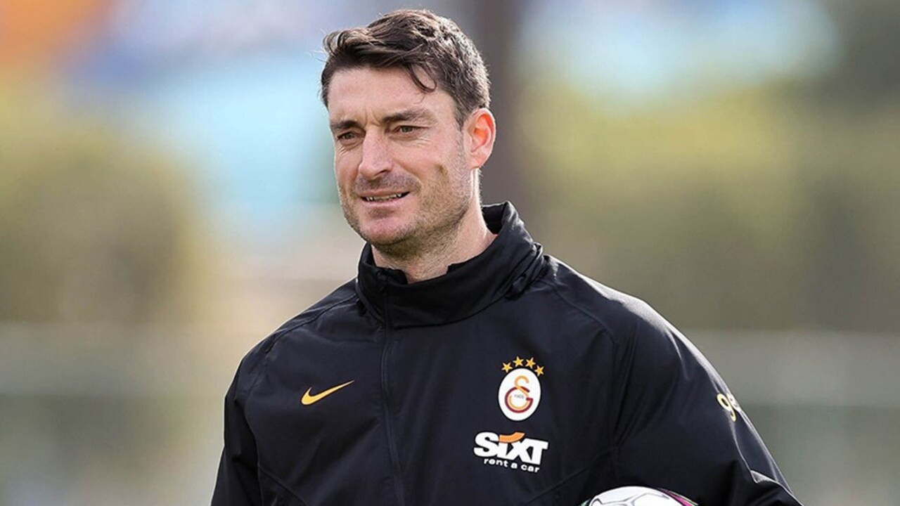 Galatasaray'da Albert Riera görevinden ayrıldı: Bu veda değil, görüşmek üzere