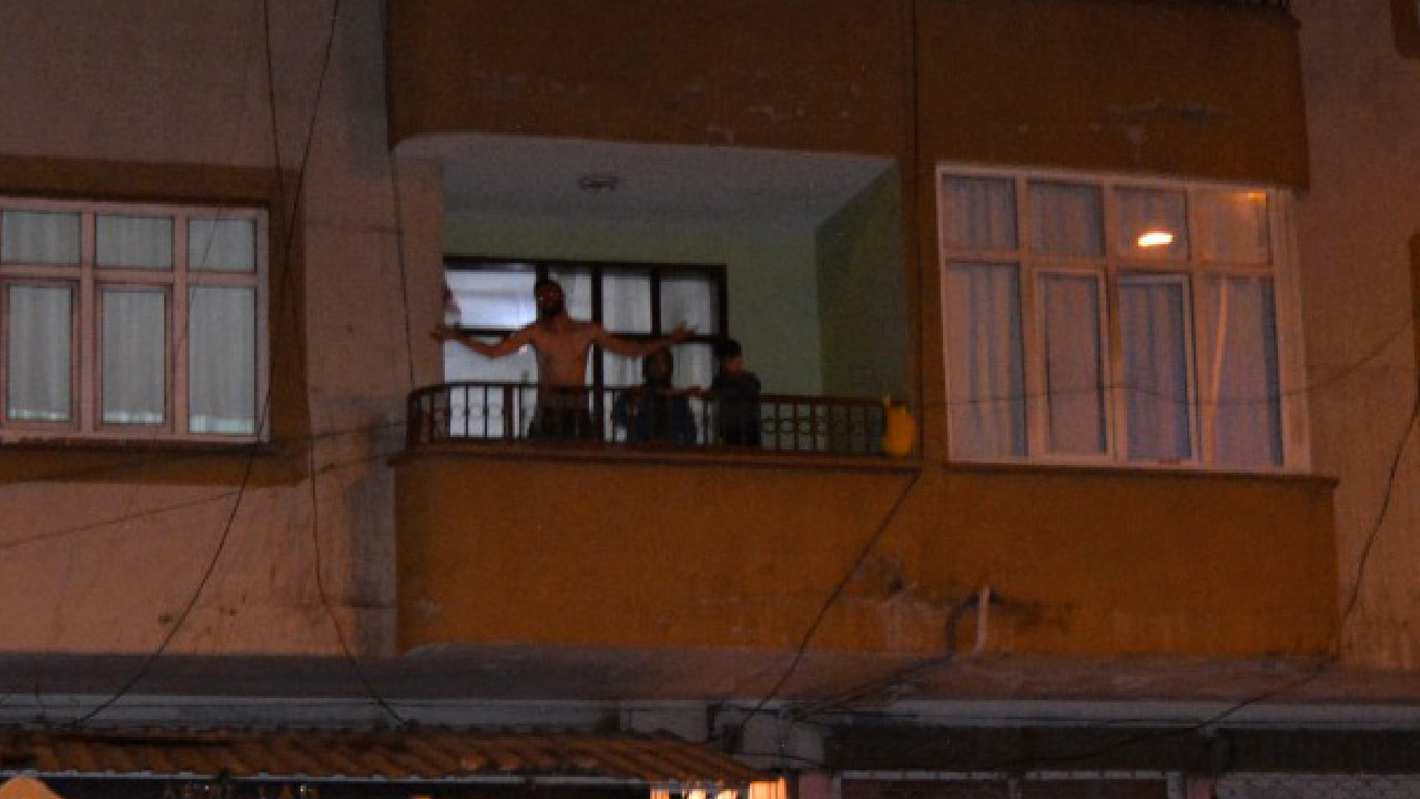 Gaziantep'te korkulu saatler! Eşini ve 2 çocuğunu tüfek ve bıçakla rehin aldı