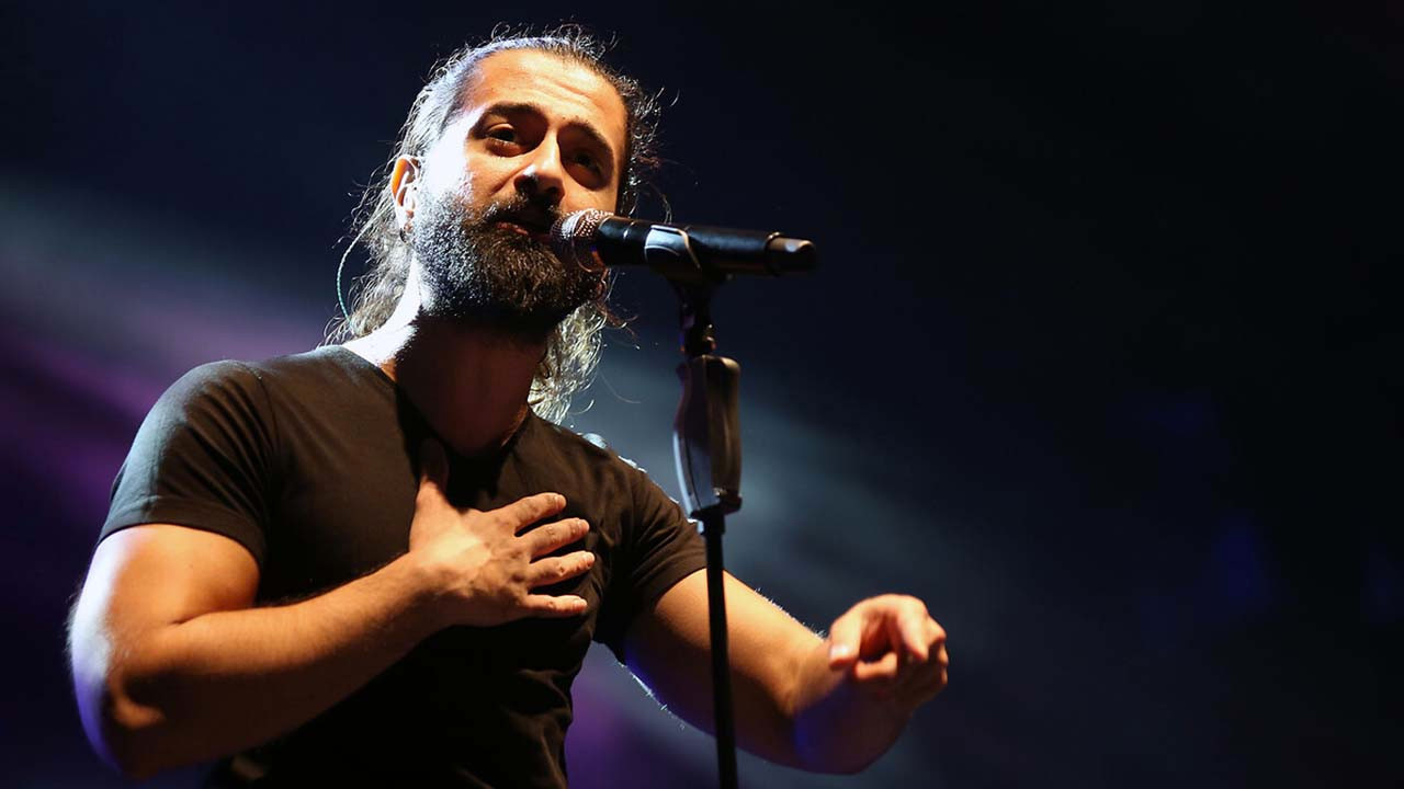 Koray Avcı, Konya'da vereceği konserini iptal ettiğini duyurdu